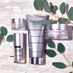 Age who?! Embrace the future with our lineup of anti-aging skincare, focused on deep hydration and rejuvenation.
