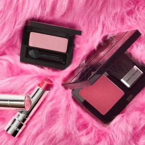 We pinky swear you’ll love these pops of pink! Whatever your skin tone; whatever your mood #onWednesdayswewearpink