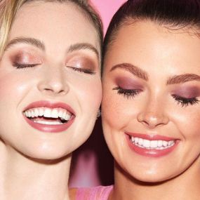 One for you, one for her! The hottest colors of the season are all in one Starry Rosé Shadow Palette. Use all 12 matte to metallic shades for creating enchanting party looks.