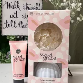 ???????? Mother's Day is Sunday, May 11 ????????
We've hand picked the sweetest gifts for every mom!  Best of all?  We'll beautifully wrap each gift so there's no last-minute stress!  
