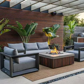 Want to create an amazing outdoor space to enjoy this year? Designing one to rival the pros (like this design by @MikePyle) isn't as hard as you think!