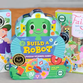 This little Build a Robot puzzle spinner game by @eebooalwaysgood is the perfect afternoon game to play with your little one before it’s time to go pick up the big kids from school!