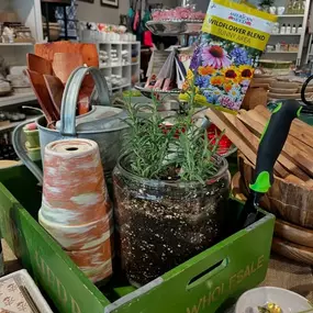 For the mom who finds joy with her hands in the dirt and blooms all around her — Touché has the perfect Mother’s Day gifts just for her. From beautiful garden accessories to thoughtful treasures, we’ll help you create the perfect gift she’ll love (and yes, we’ll wrap it too!).
Stop by and let’s celebrate her green thumb in style!
