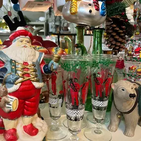 All things Christmas over here at Jackson Square????????
Make sure to stop by and fulfill all your needs for this upcoming holiday season! Find unique vintage and antique finds that are curated by over 70 individual dealers(select dealers are celebrating Christmas in July and hosting sales)