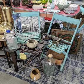 New week, new reasons to redo a room. Vintage chairs, dreamy dressers, and cozy statement pieces just hit the floor at Jackson Square Mall.