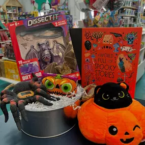 We have some spook-tacular gift ideas for all the boos and ghouls! We JUST added a listing to our website for custom curated BOO BASKETS. Let us know if we can put together a sweetly spooky surprise for you!