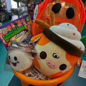 More Boo Basket inspo… You still have time to order online or pop in & select your own spooky treats! Plush, puzzles, games, books, candy, fidgets, slime… You can haunt our shop 7 days a week:
Sunday 12-4
Monday-Saturday 10-6