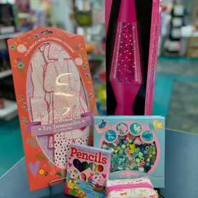 What are you celebrating this weekend? If you need a gift, we have a suggestion! ????
Stop in and let one of our toy experts wrap up something extra playful. Or, just call/text/DM and we’ll handle EVERYTHING! ????
Shop locally and we can ALL celebrate! ????