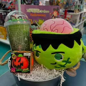 We have some spook-tacular gift ideas for all the boos and ghouls! We JUST added a listing to our website for custom curated BOO BASKETS. Let us know if we can put together a sweetly spooky surprise for you!