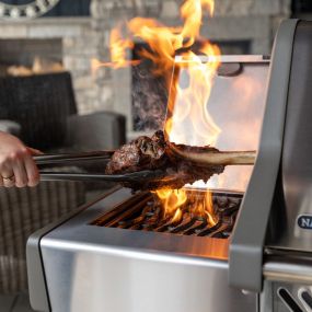 True backyard grilling made easy. Get steakhouse-quality sear on your steaks with the integrated sear station on the Napoleon Rogue XT 425. The intense infrared heat blasts incredibly high temperatures for that flawless crust. In-stock, assembled, and ready for delivery!