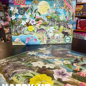 ???? We love @eebooalwaysgood and enjoy having their puzzles in our stores so much! 
????Elise and Virginia had some time last week and put together this gorgeous glow-in-the-dark puzzle called 