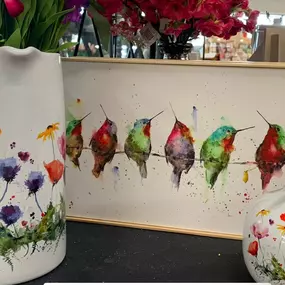 Brighten up your home with the vibrant and stunning artwork of Dean Crouser! His colorful, nature-inspired designs bring a fresh and lively touch to any space. Stop by 39 North Home & Gift to see these beautiful pieces in person! ✨???? #DeanCrouser #ColorfulArt #39NorthHomeAndGift