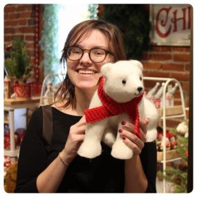 How can you not love these faces? ???? ????‍❄

Our favorite Annie picked the cute polar bear as one of her favorite things at Found!
