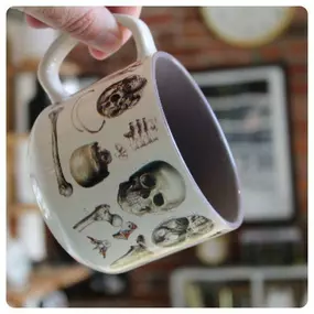 Brew up some eerie excitement with our science-themed skeleton mug! ????☕️ Whether you're a mad scientist or just love a spooktacular sip, this mug's got you covered. Sip your potions, elixirs, or your morning brew with a twist of fun and a dash of spooky style! Grab yours before it disappears into the lab.