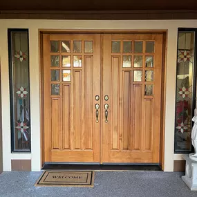 Rougue Valley Door double door unit