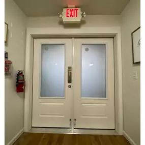 Commercial door