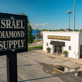 Bild von Israel Diamond Supply - Tulsa Jewelry Store