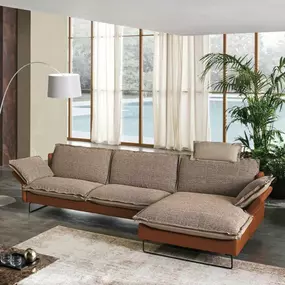 Quadro Sofa & Chaise