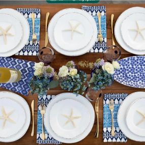 Are you ready for Memorial Day brunch? Shatterproof and ultra-chic, the Melamine Lastra White Salad Plate by Vietri replicates the beauty of Lastra in the perfect picnic accessory. Lightweight yet sturdy with a glossy finish, this collection is ideal for outdoor use or meals with children. ????