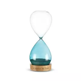 Elevate your workspace with this organizational tool — the Me Time Sand Timer ⌛️With its vibrant hues and sleek design, this desk accessory adds a touch of sophistication and keeps you accountable to all your tasks and to-do's, whether that's emails, writing, or *mindful* social media scrolling!