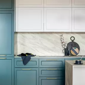 Two-toned kitchen after cabinet painitng in Melbourne