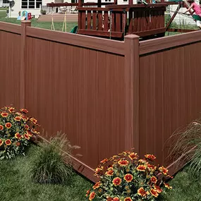 Chesterfield textured vinyl fence