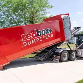 Bild von redbox+ Dumpsters of Greater Athens