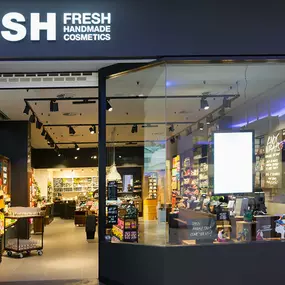 Lush Portsmouth's Store Front in Cascades Shopping Centre