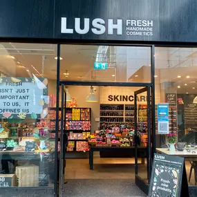 Swindon Lush Store Front