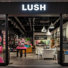 LUSH Aberdeen Store Front