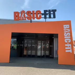 Basic-Fit Terneuzen Axelsestraat 24/7 - entree