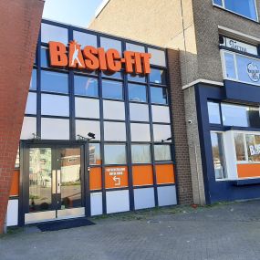 Basic-Fit Delft Industriestraat - entree