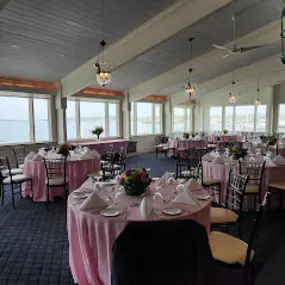 Experience unparalleled elegance at Manhasset Bay Yacht Club's dining restaurant. With panoramic views of the open waters and an atmosphere of sophistication. From fresh seafood to decadent desserts, our menu is designed to delight every palate. Join us for an unforgettable dining experience on the water