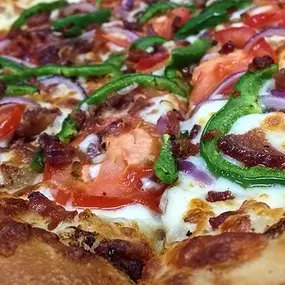 Snappy Tomato Pizza - The BEAST Pizza