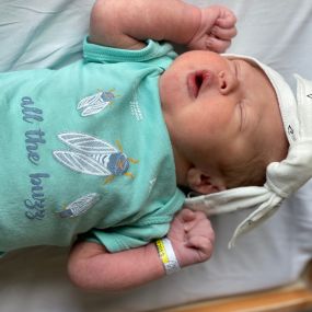 The Christ Hospital and Snappy Tomato Pizza are teaming up to start a new tradition. To help welcome newborns and cicadas, each baby born at both The Christ Hospital Mt. Auburn and Liberty Township locations over the next few weeks will receive a free, limited-edition, “All the Buzz” onesie! Parents will also get a coupon for a free pizza (cicadas, unfortunately, not included) and Snappy swag generously donated by Snappy Tomato Pizza! 

How FUN is this and check out the adorable little one!