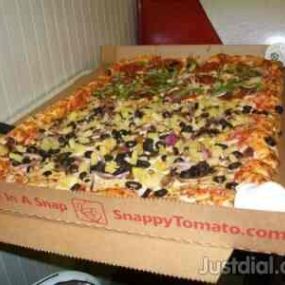 Snappy Tomato Pizza - The BEAST Pizza