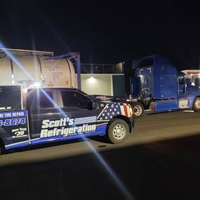 Bild von Scott's Refrigeration Truck Trailer and Tires