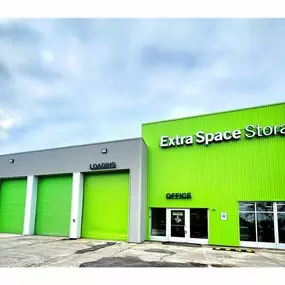 Beauty Image - Extra Space Storage at 3774 N Richards St, Milwaukee, WI 53212