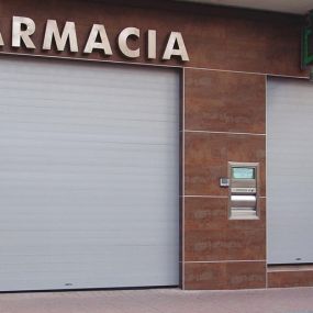 cierre_metalico_aluminio_salamanca.jpg