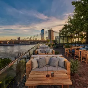 Sunset view of Brooklyn Bridge from Harriet's Rooftop