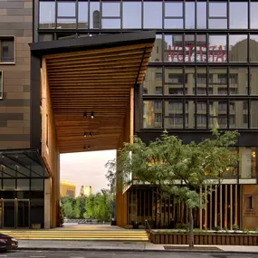 Exterior of 1 Hotel Brooklyn Bridge