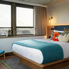 Skyline Queen Room