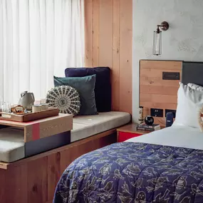 Bedside Details