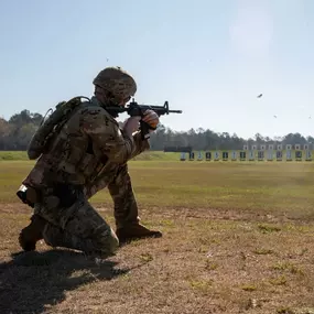 Bild von VT Army National Guard Recruiter - SSG Kelsey Ward