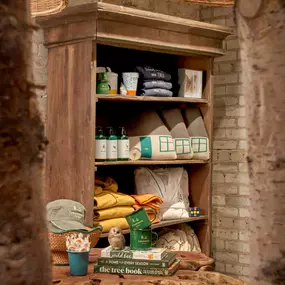 Knick Knacks Retail