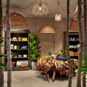 Knick Knacks Retail Shop