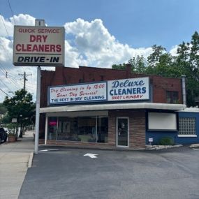 Bild von Deluxe Dry Cleaners