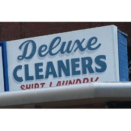 Logo de Deluxe Dry Cleaners