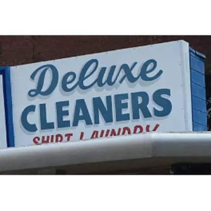 Logo from Deluxe Dry Cleaners