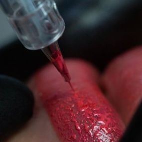 jennifer_nails_bilbao_labios_micropigmentacion.jpg